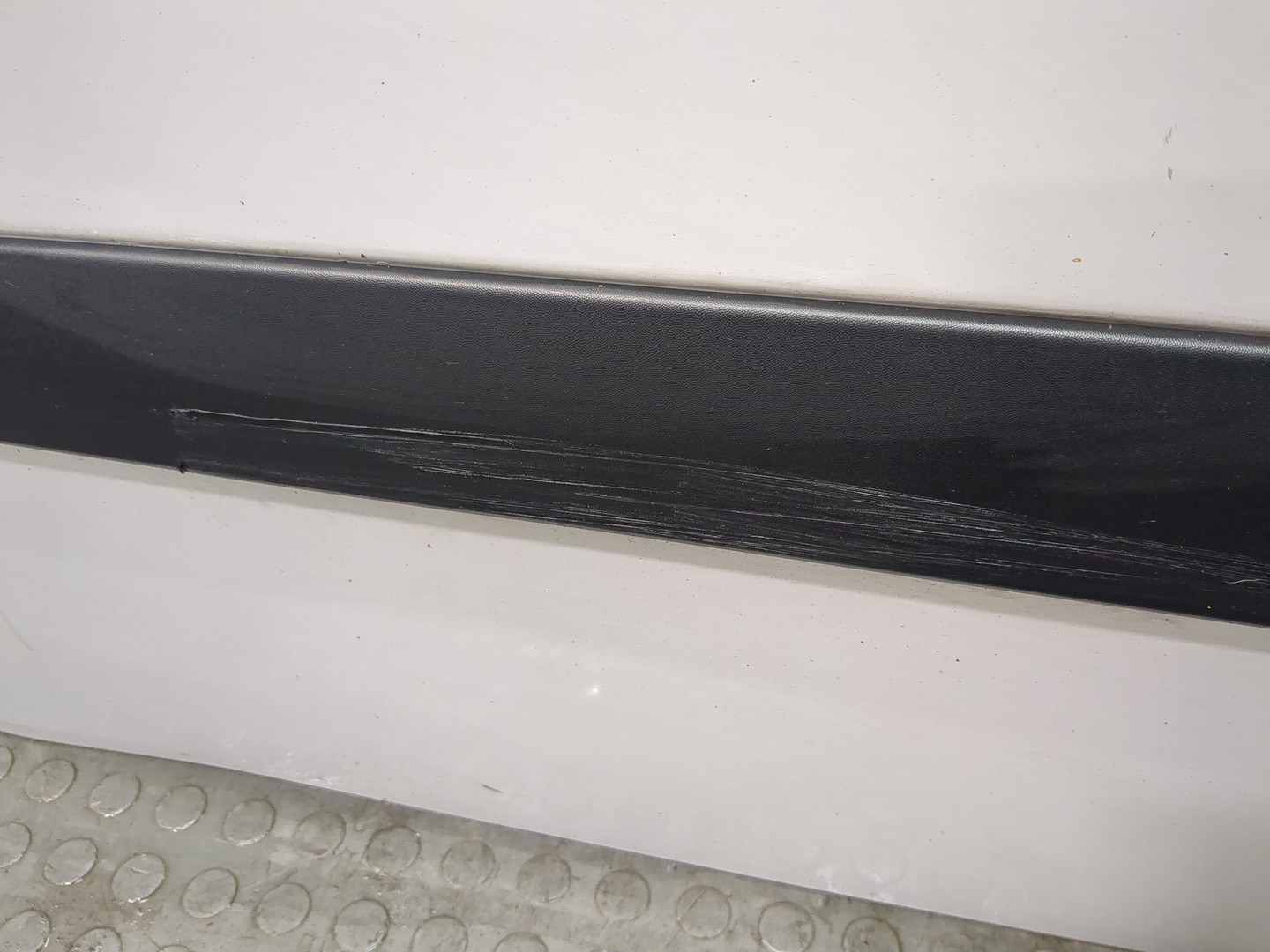 Дверь передняя левая