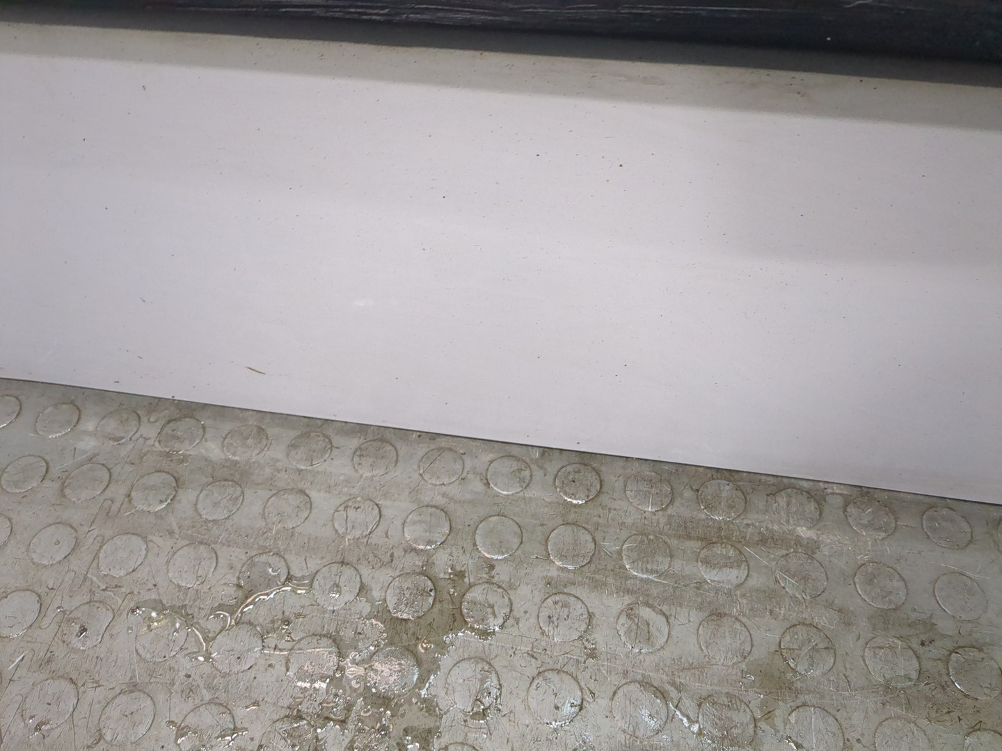 Дверь передняя левая