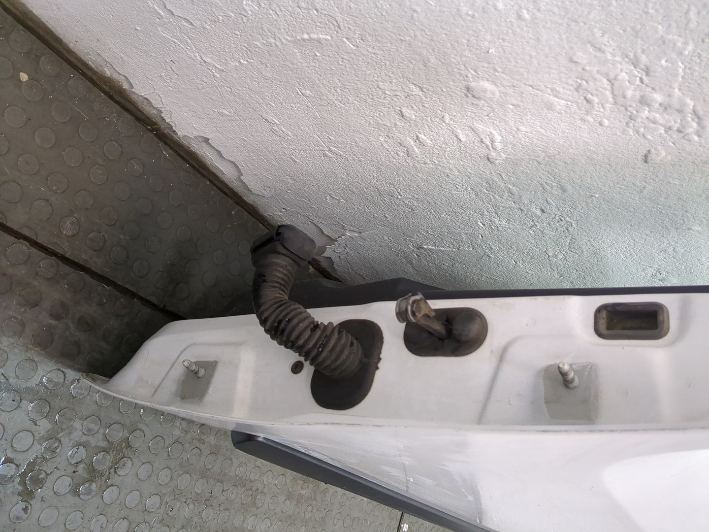 Дверь передняя левая