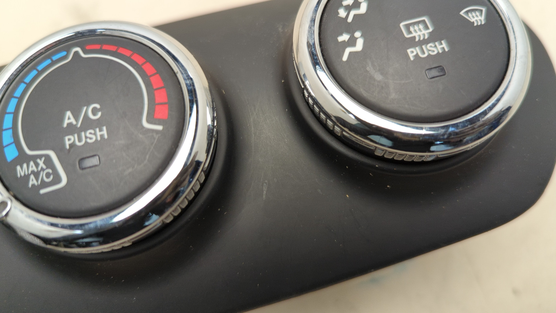 Переключатель отопителя