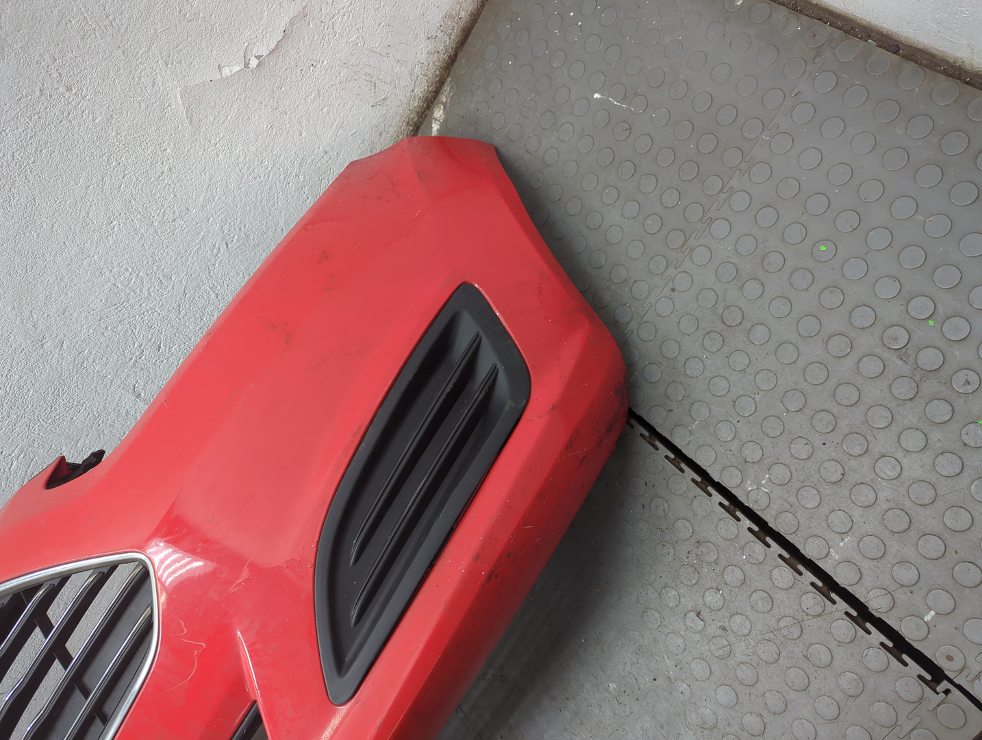 Бампер передний