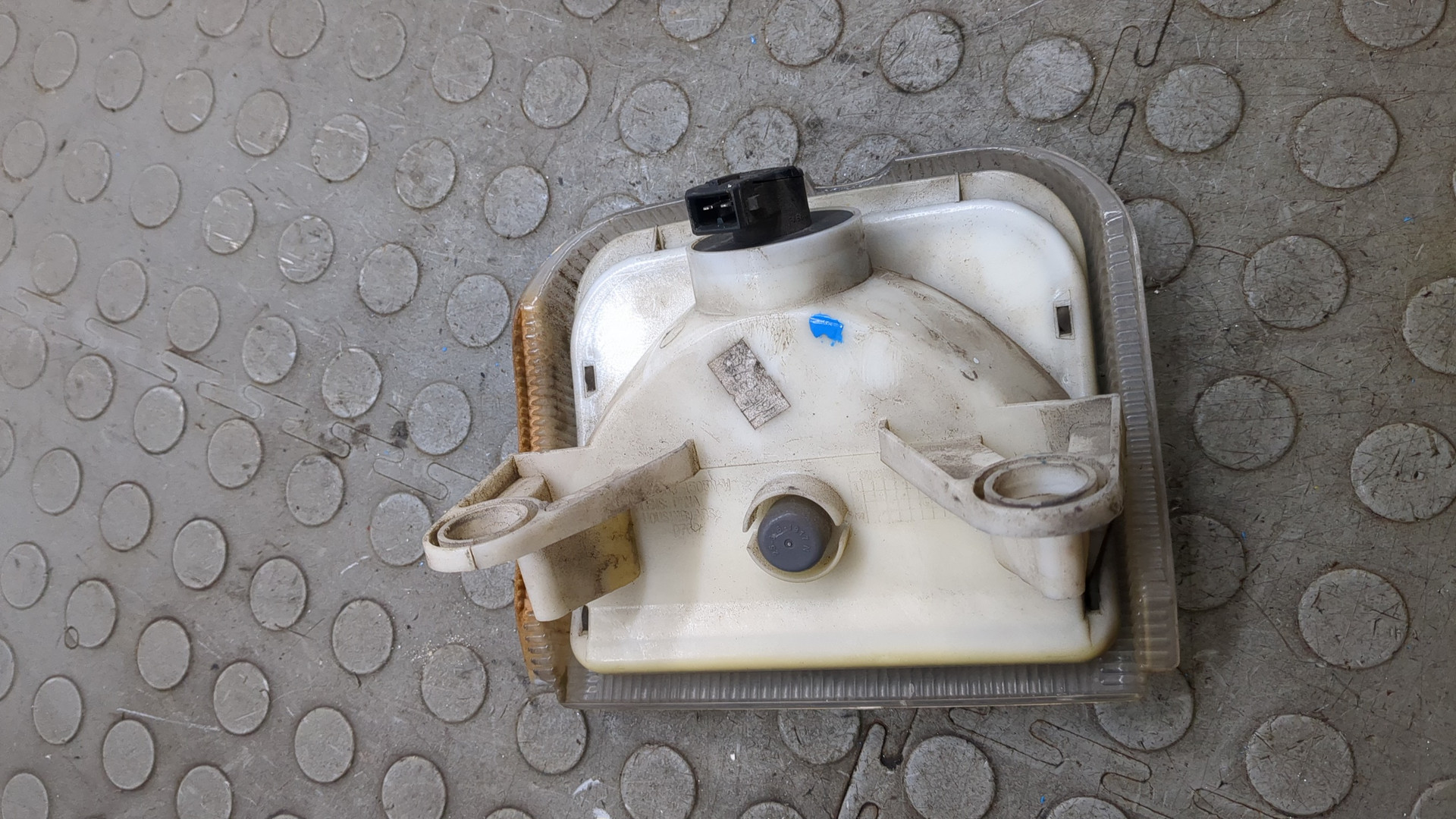 Повторитель на крыло левый