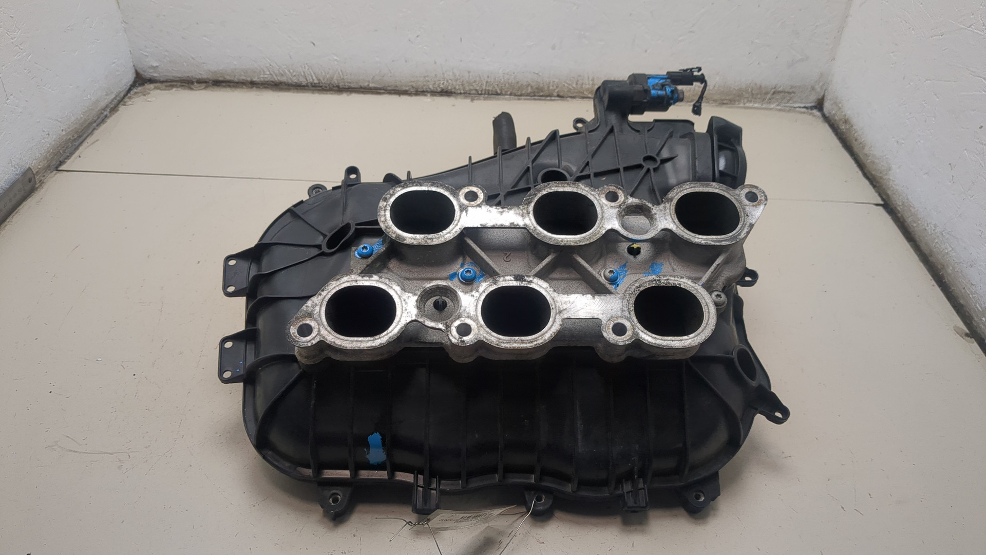 Коллектор впускной