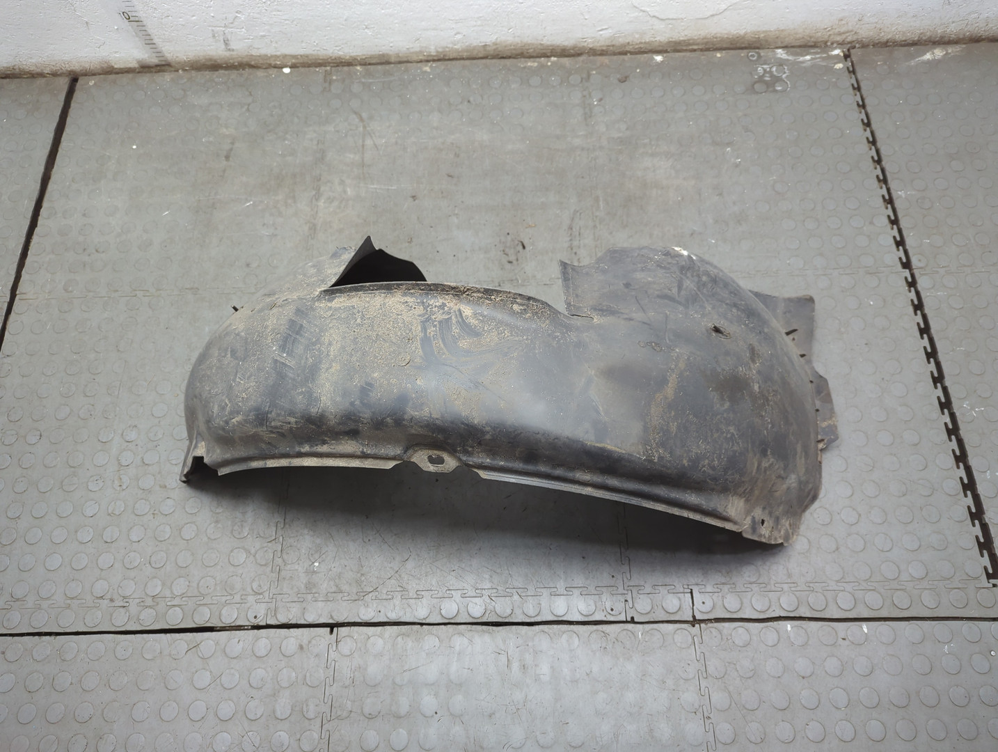 Локер передний левый