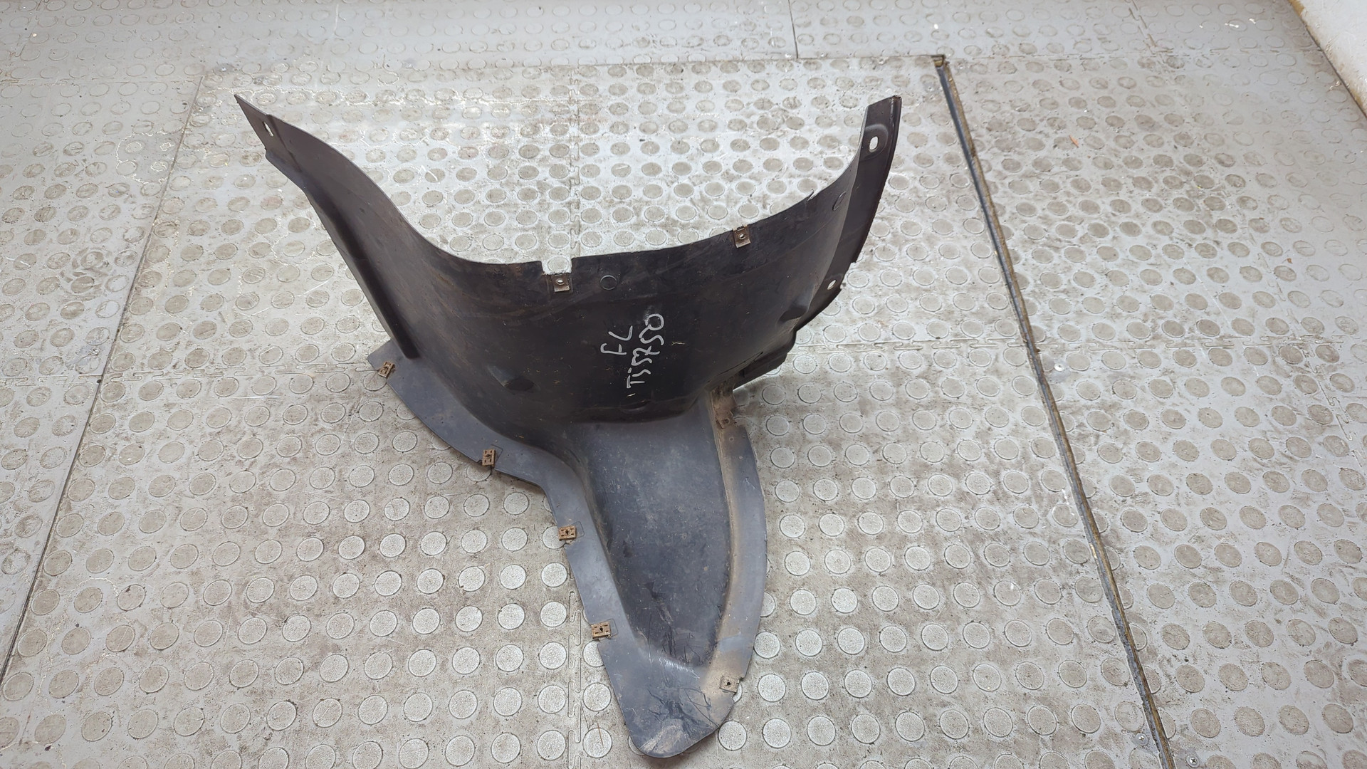 Локер передний левый