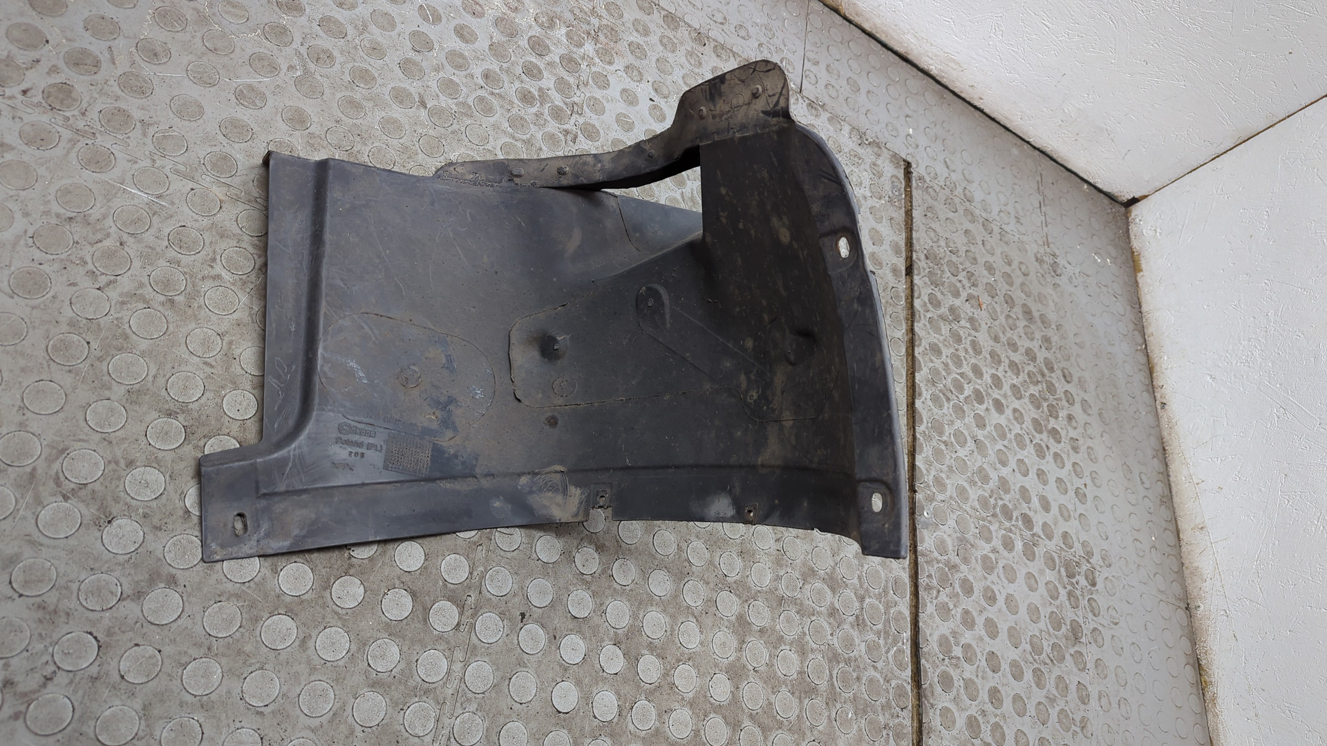 Локер передний левый