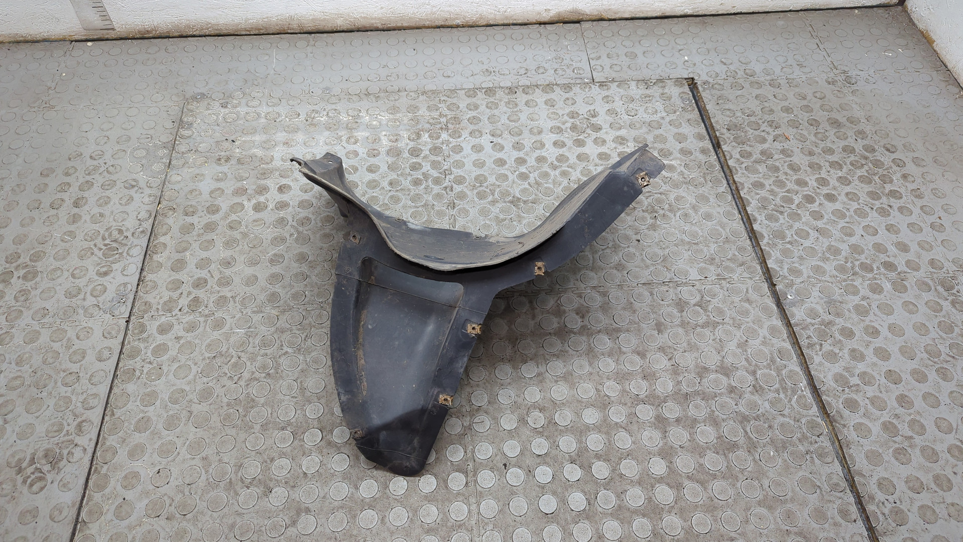 Локер передний левый