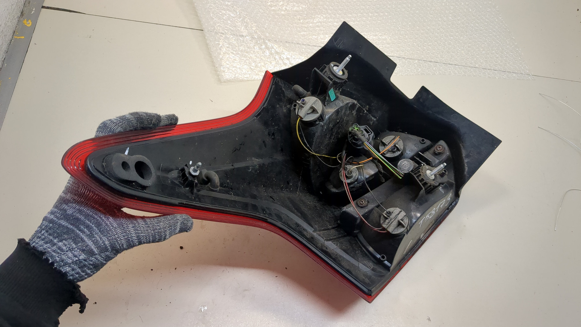 Фонарь задний правый