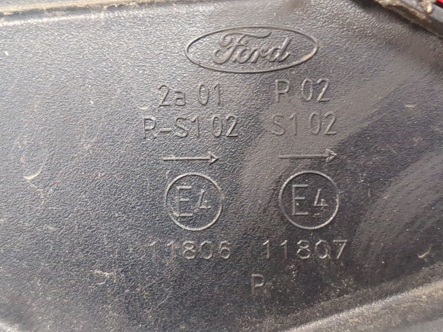 Фонарь задний правый