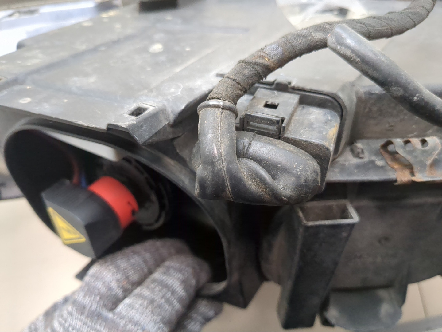 Фара правая