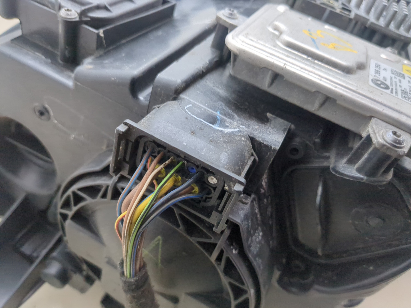 Фара правая