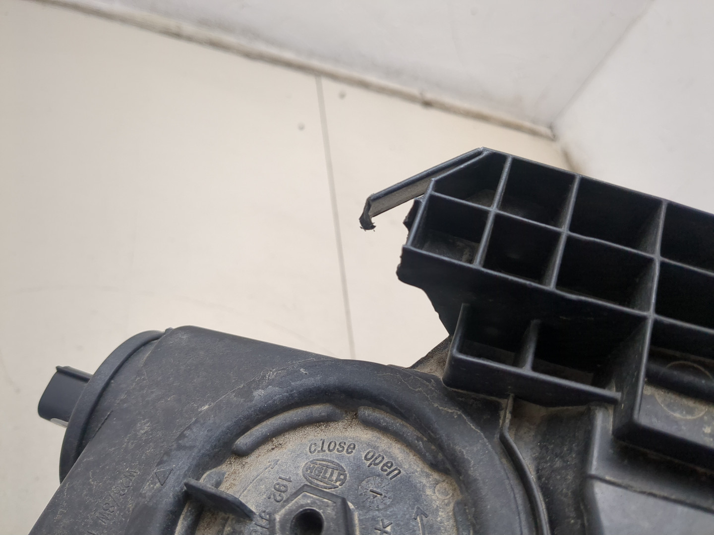 Фара правая