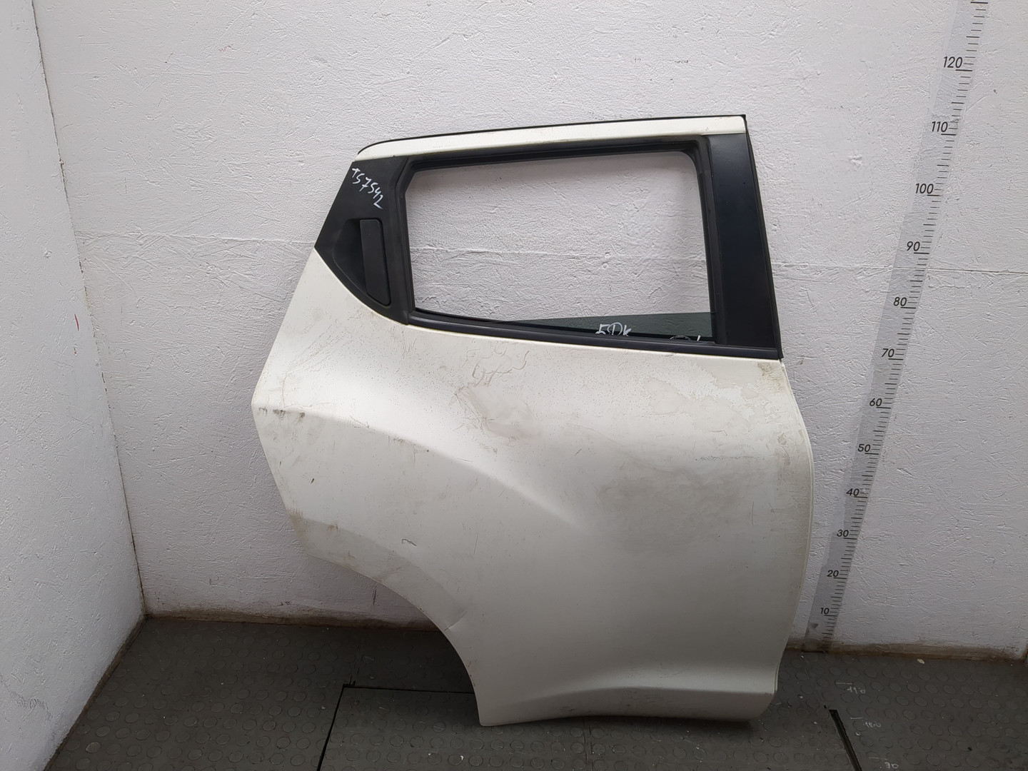 Дверь задняя правая