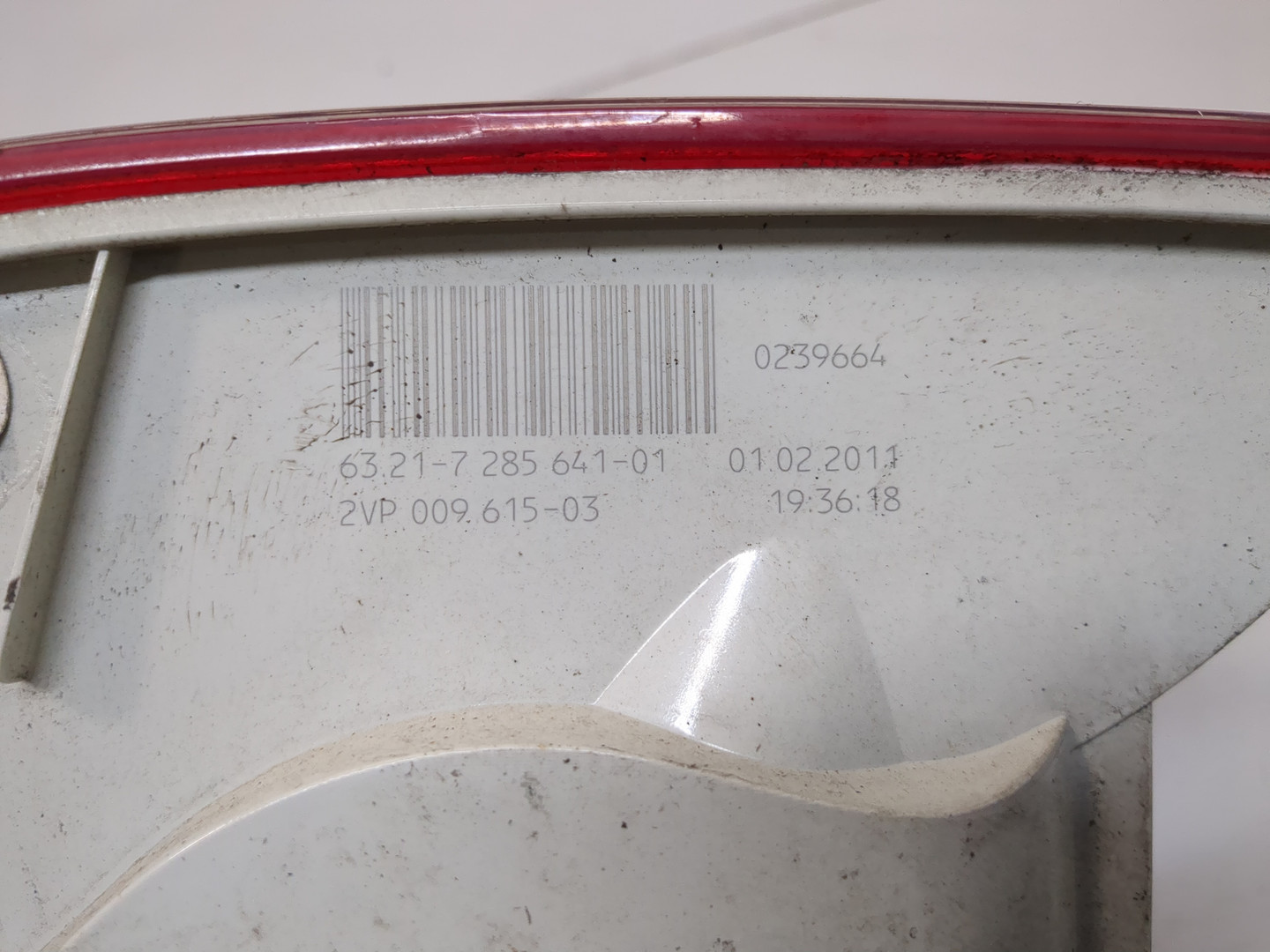 Фонарь задний левый