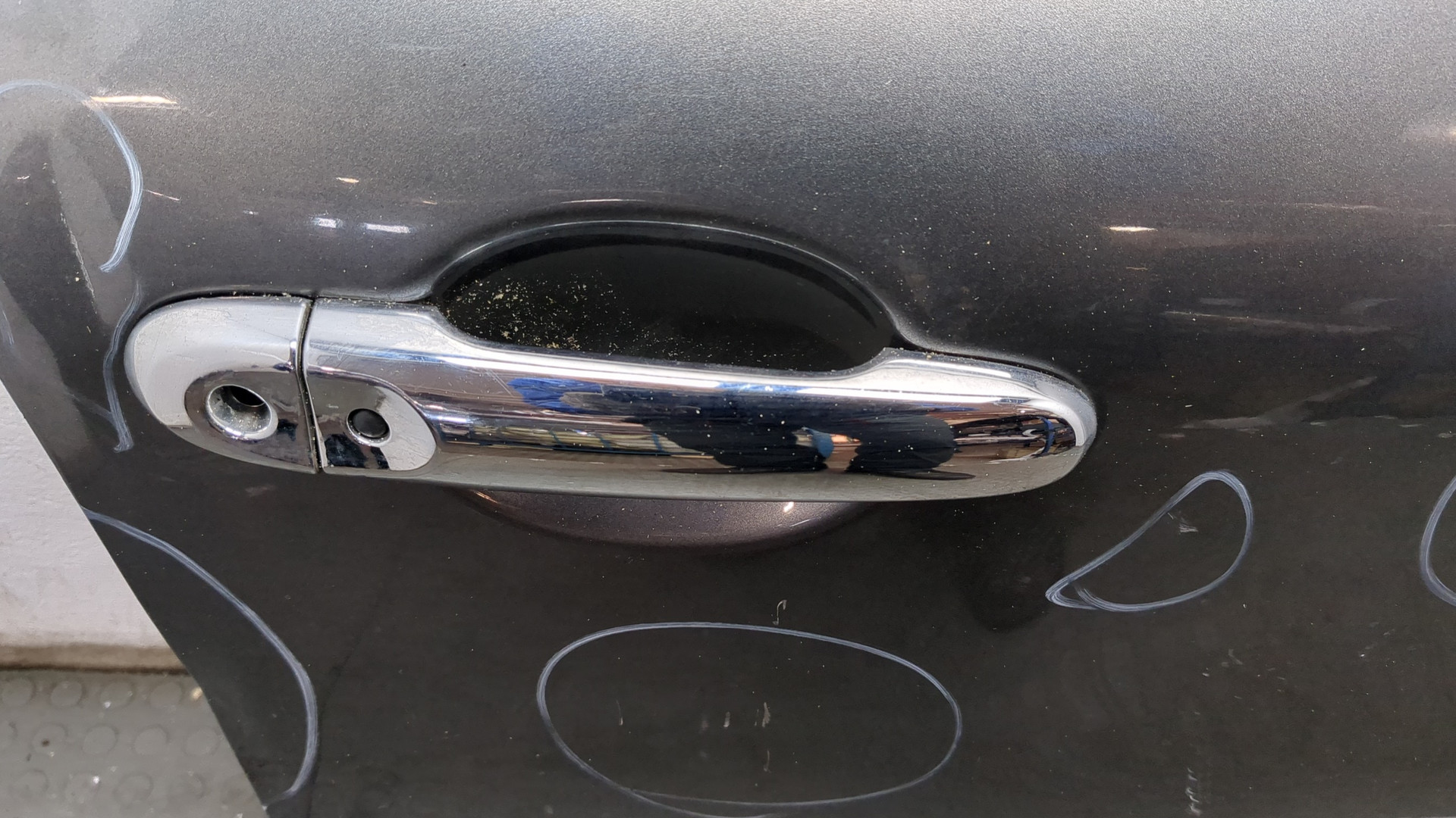 Дверь передняя правая