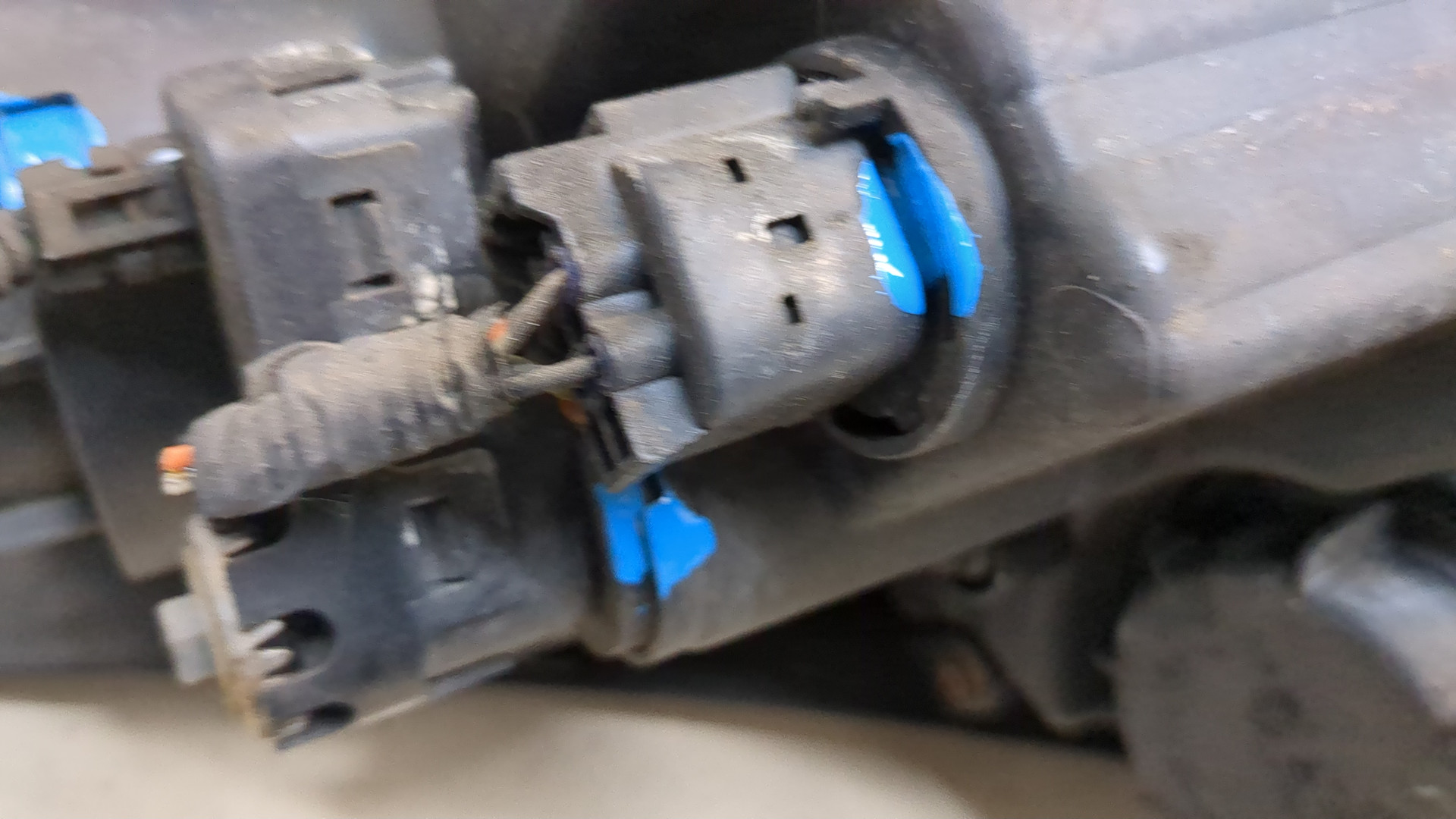 Фара правая