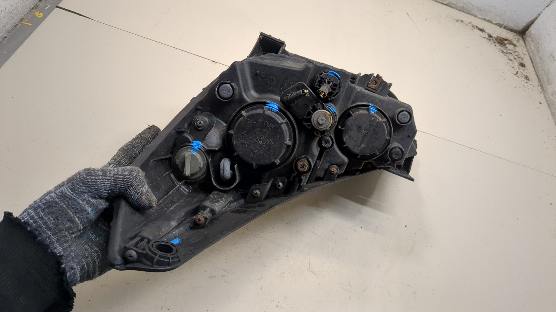 Фара правая