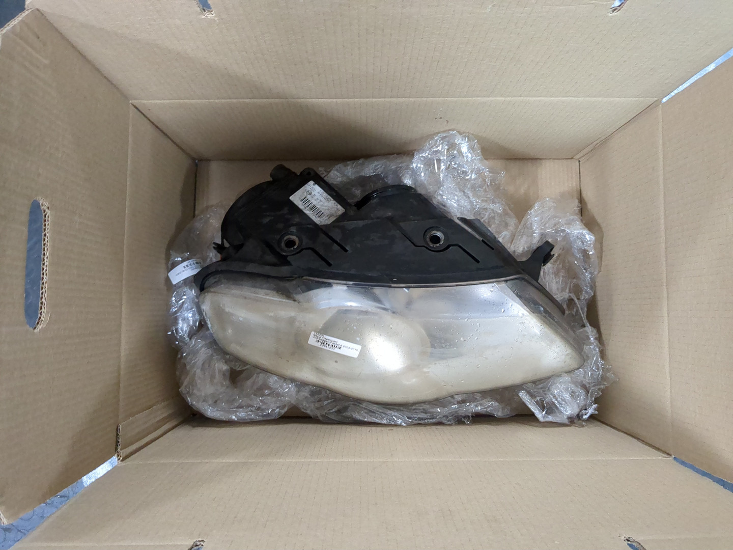 Фара правая