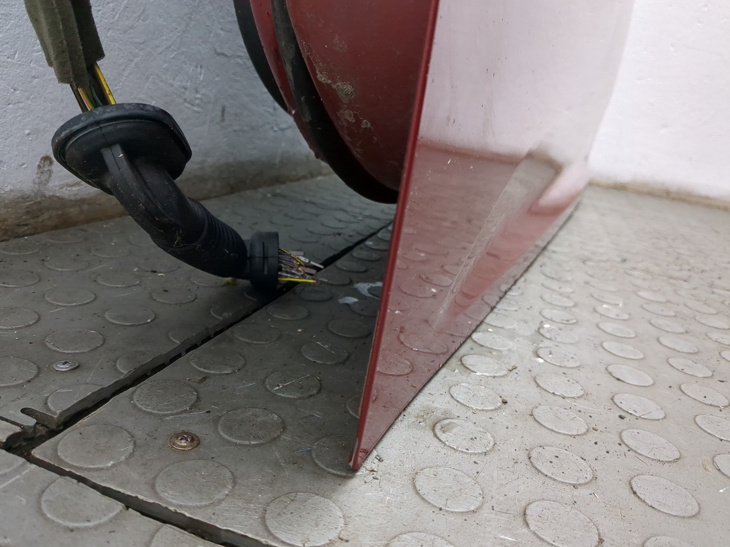 Дверь передняя левая