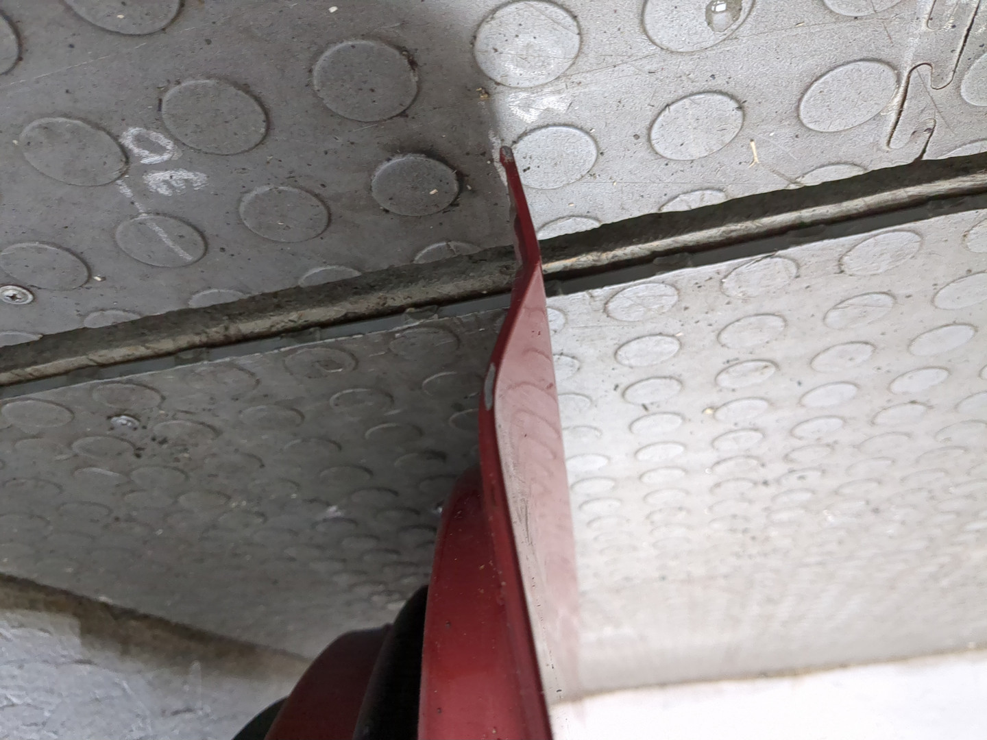 Дверь передняя левая