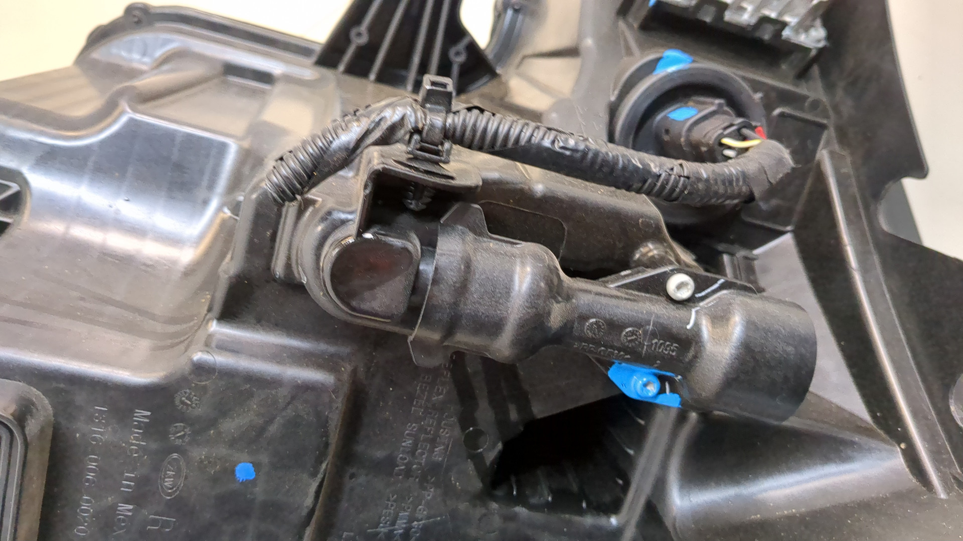 Фара правая