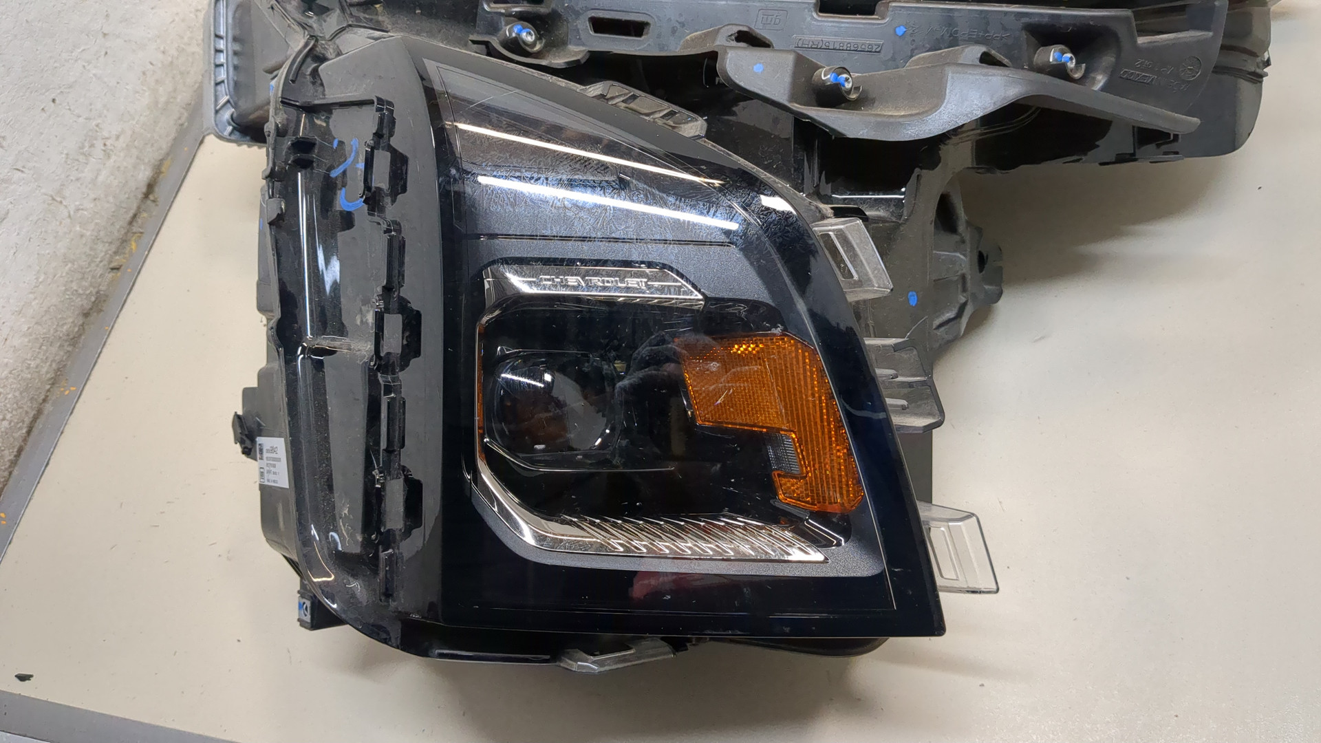 Фара правая