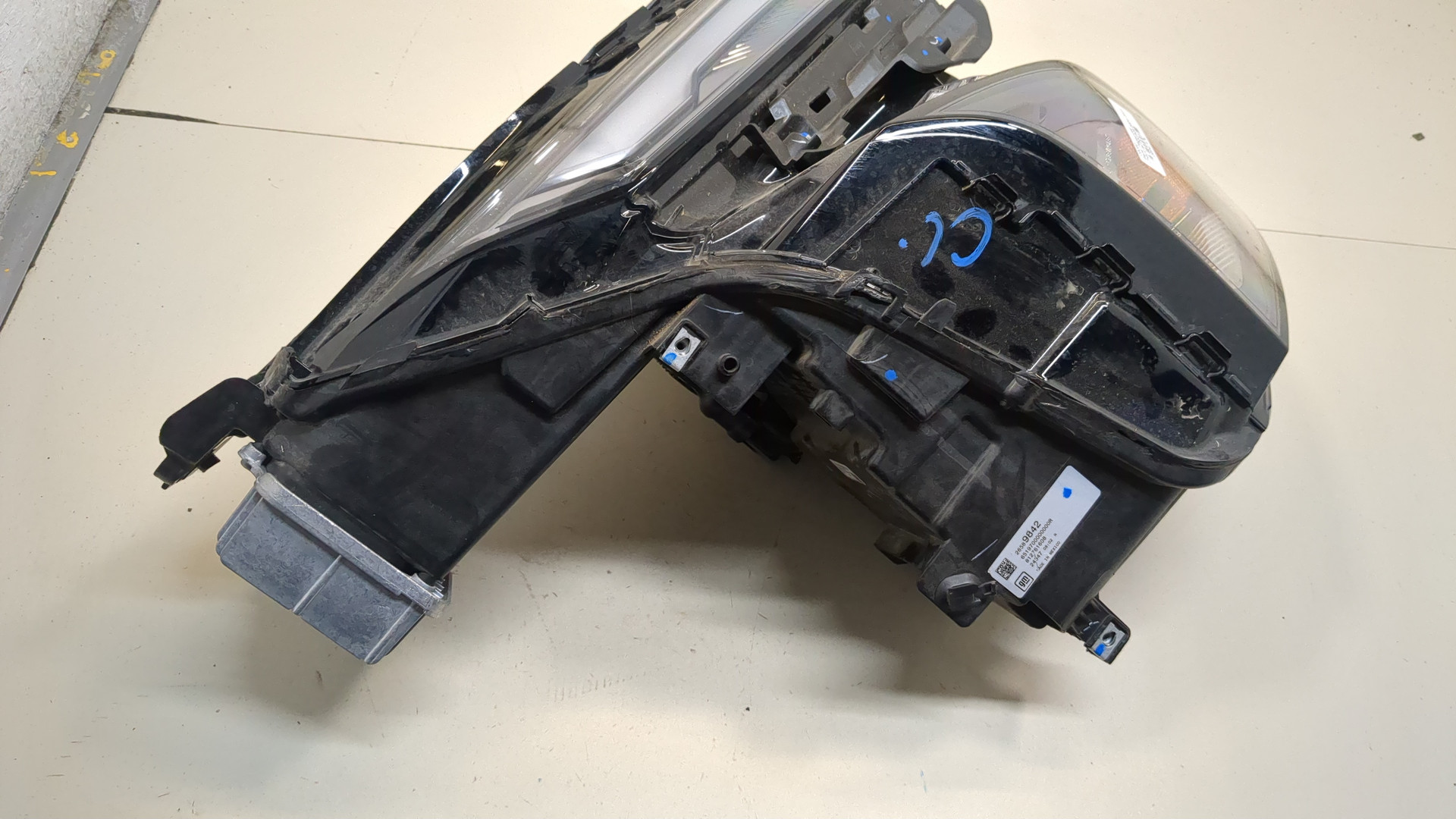 Фара правая