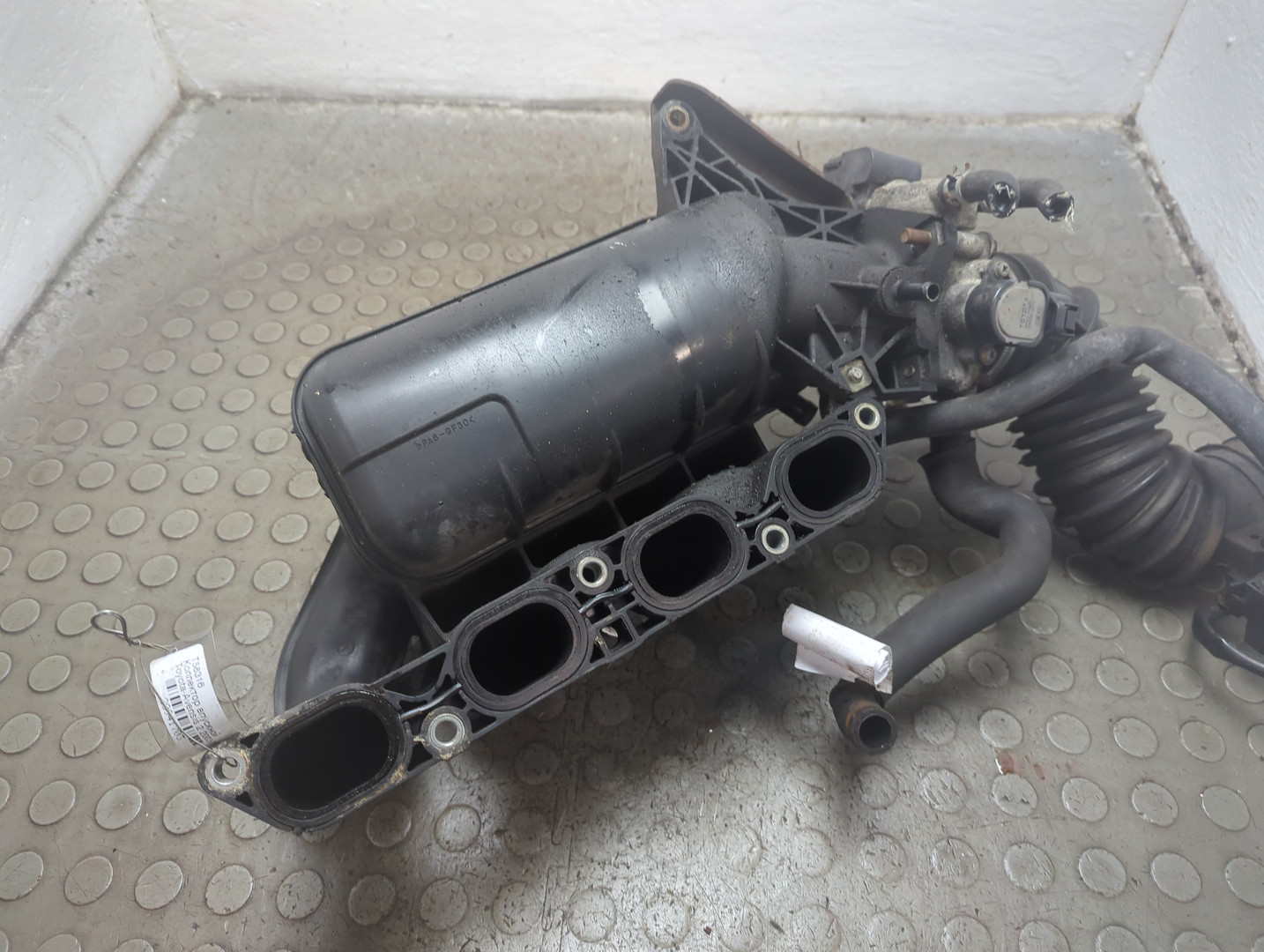 Коллектор впускной