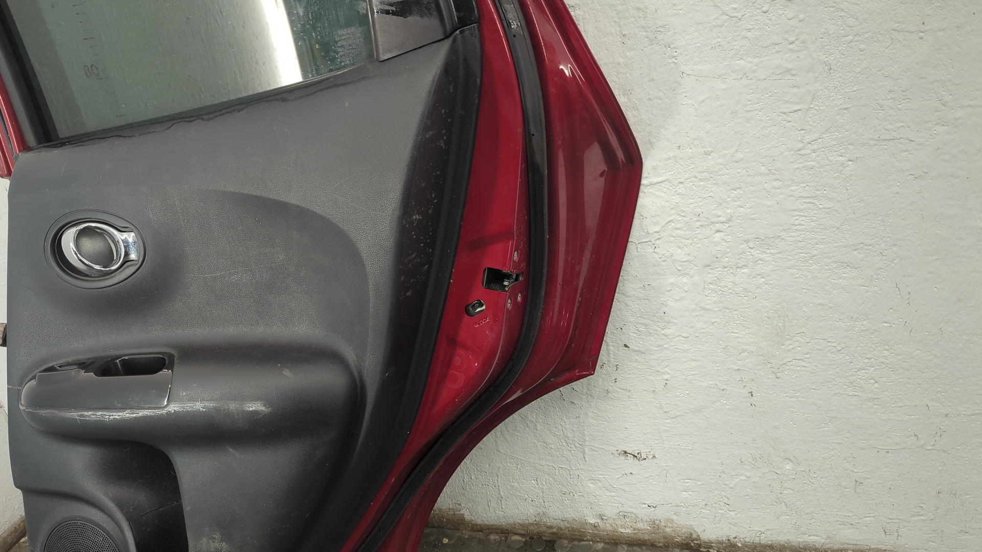 Дверь задняя правая