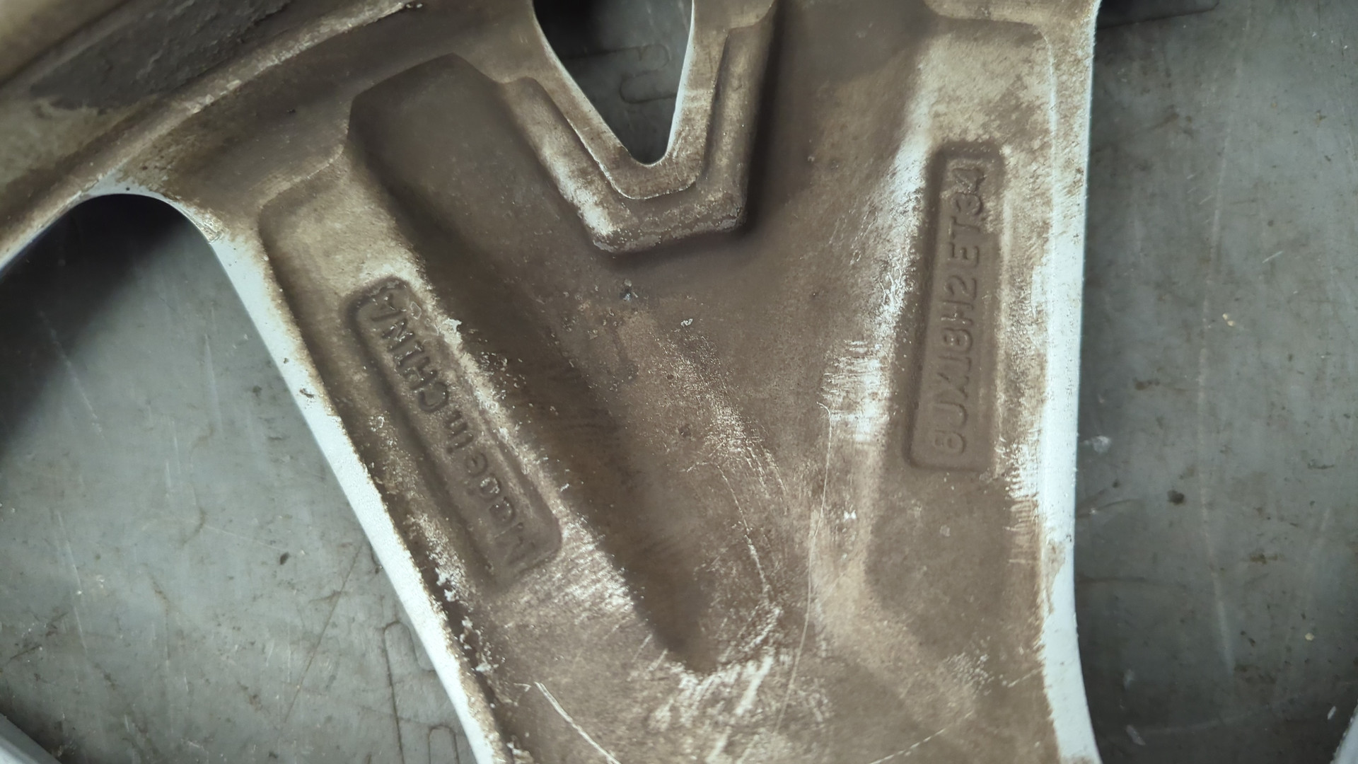 Диск колесный литой легкий сплав