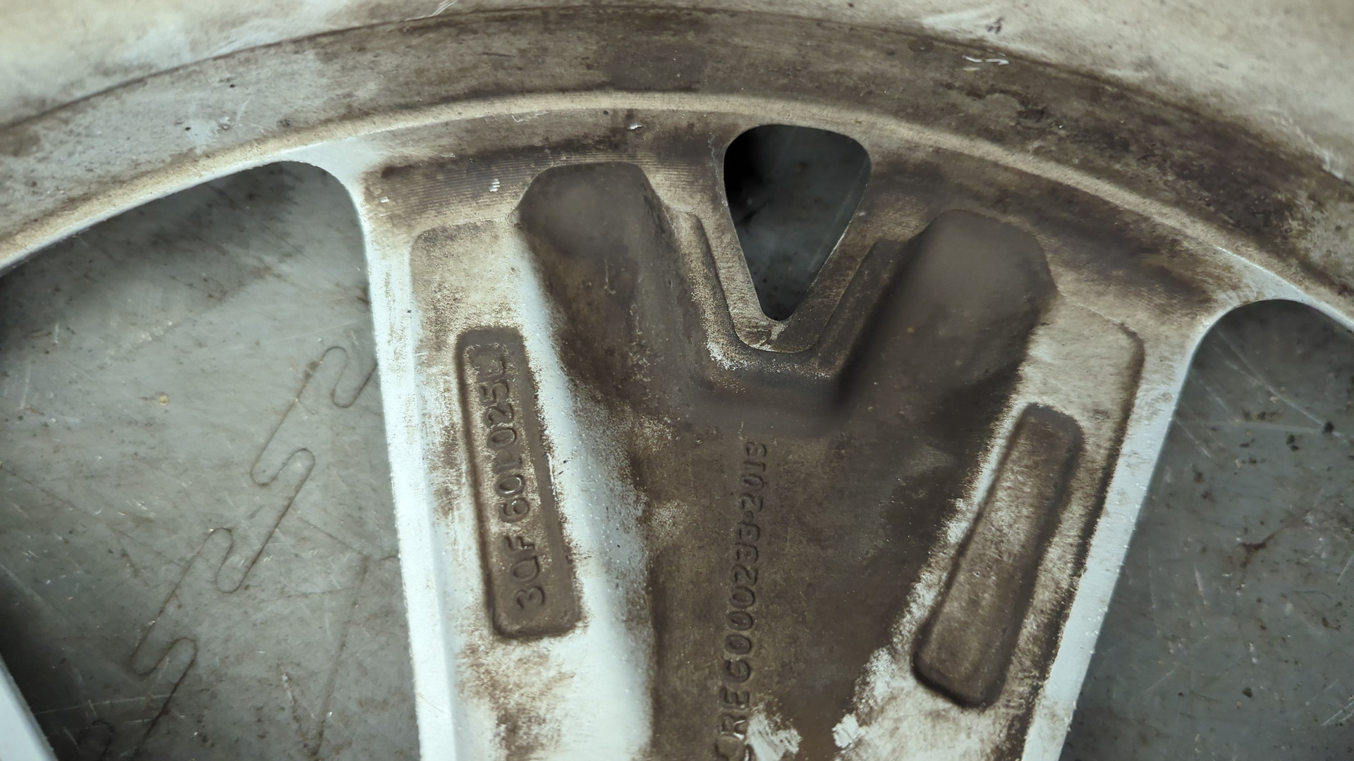 Диск колесный литой легкий сплав