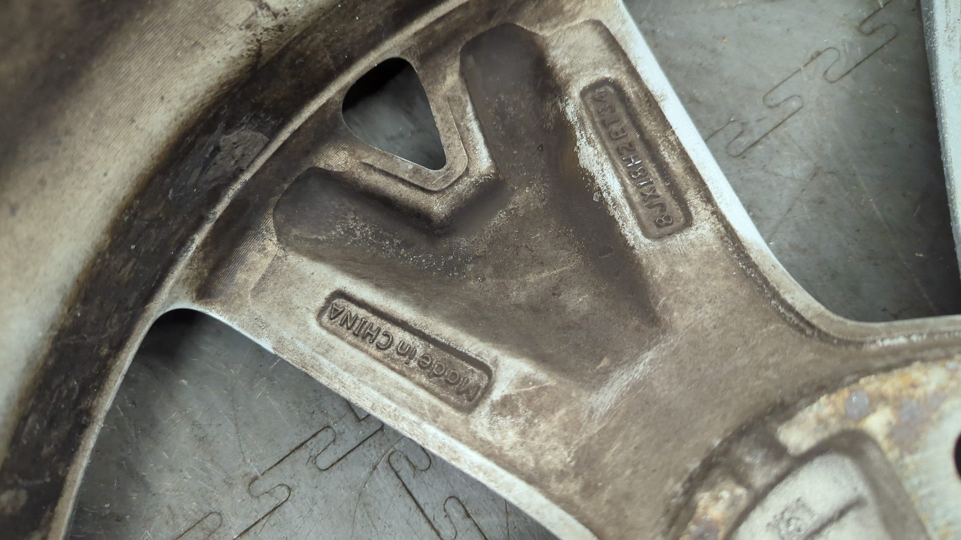 Диск колесный литой легкий сплав