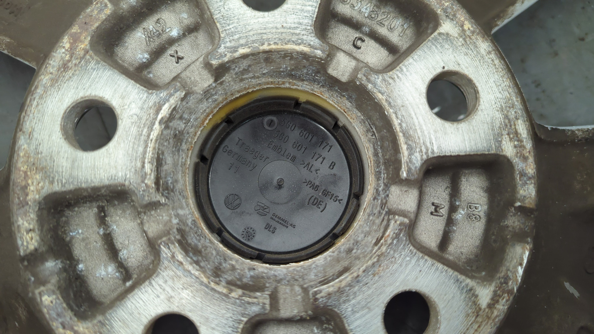 Диск колесный литой легкий сплав