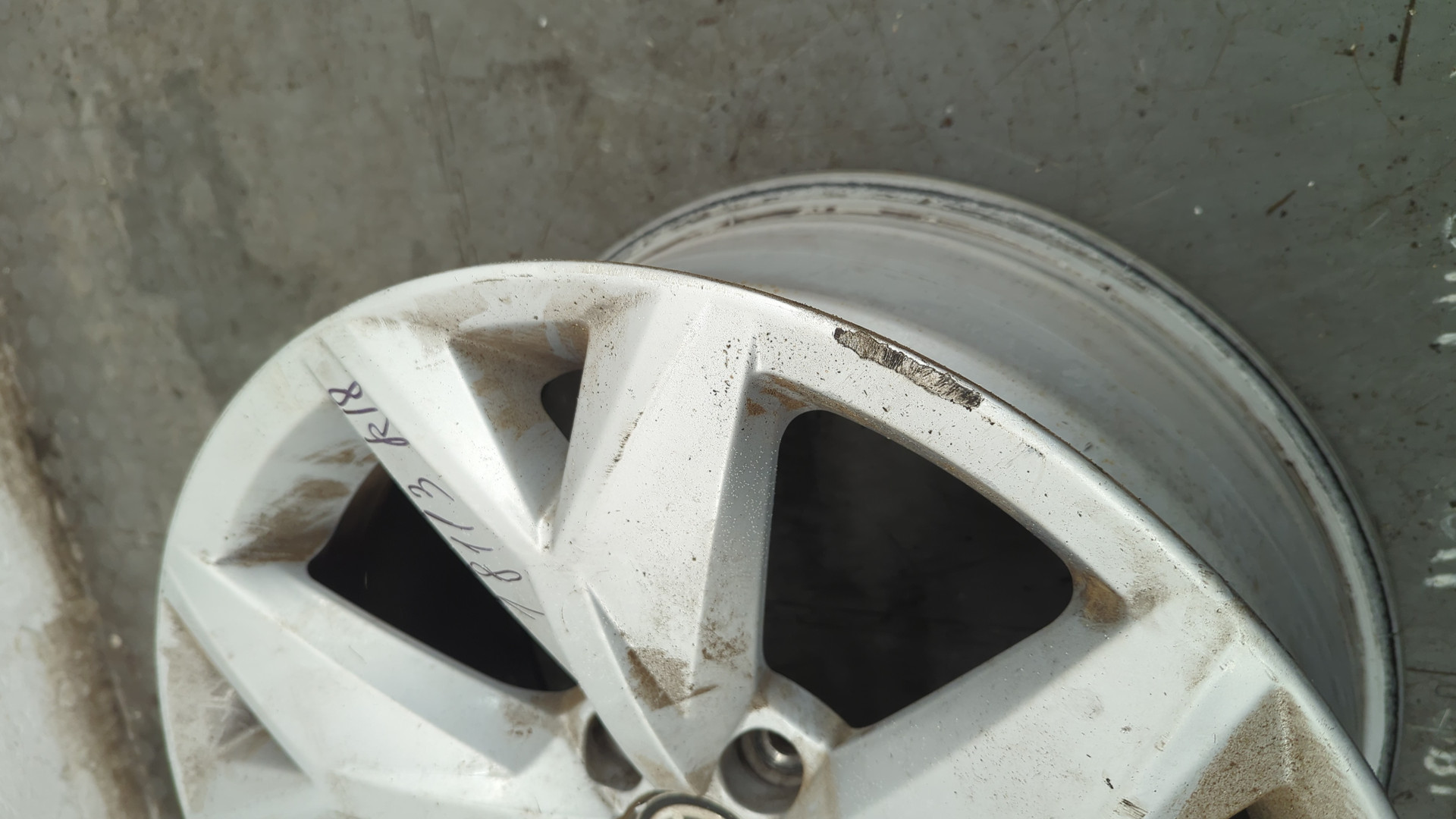 Диск колесный литой легкий сплав