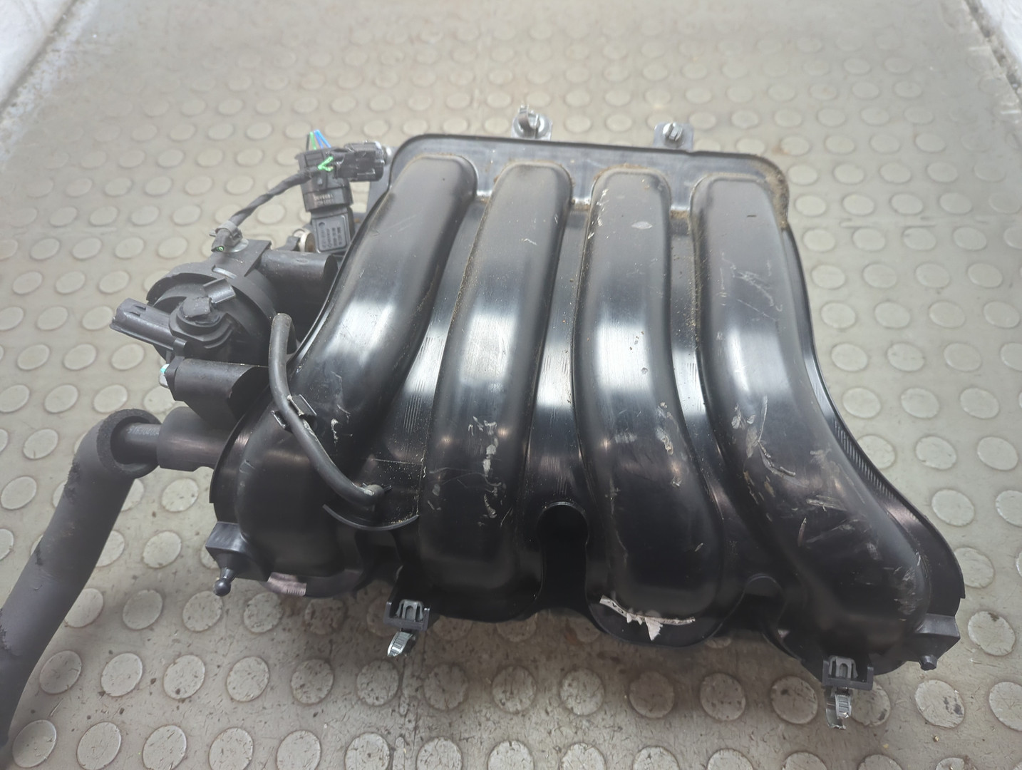 Коллектор впускной