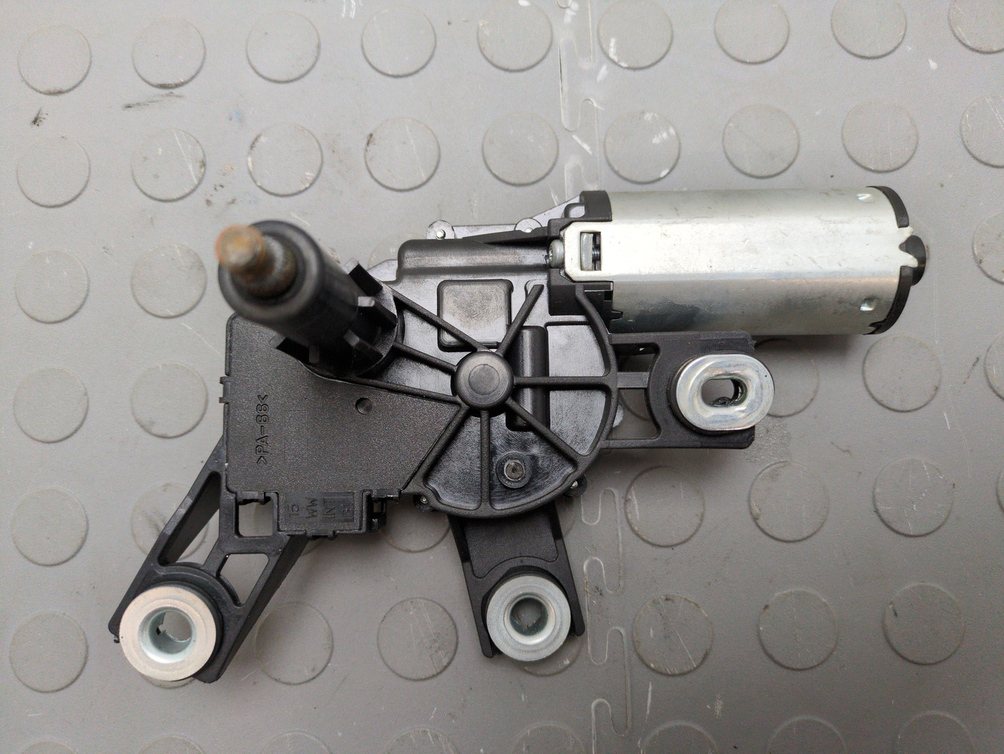 Моторчик стеклоочистителя задний