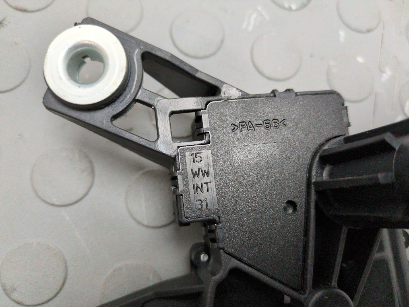 Моторчик стеклоочистителя задний