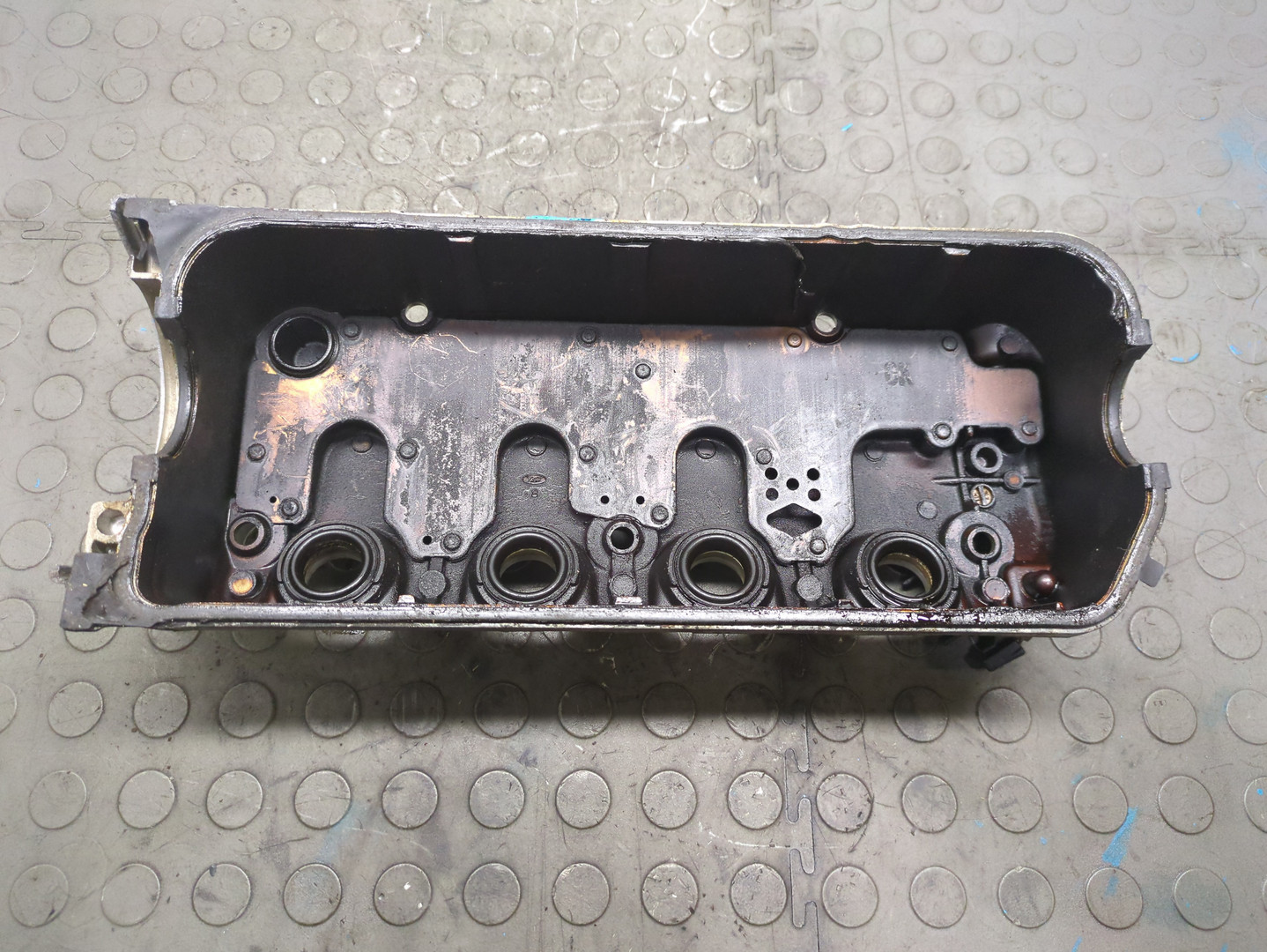 Крышка клапанная ГБЦ