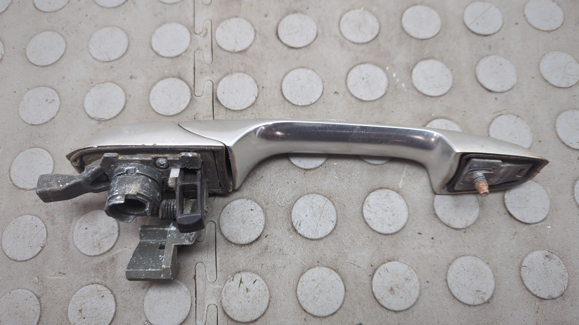 Ручка двери наружная