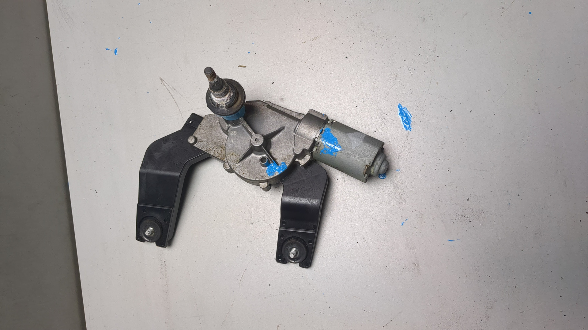 Моторчик стеклоочистителя задний