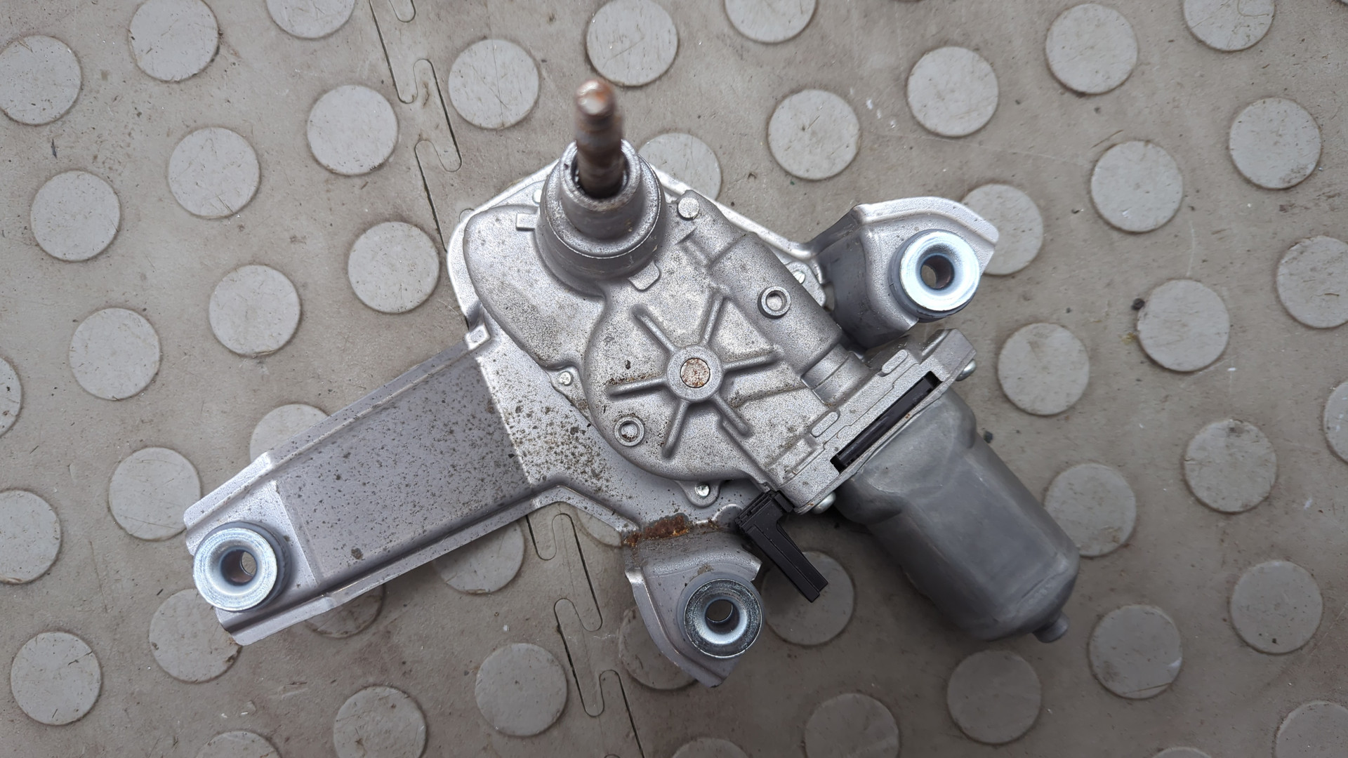 Моторчик стеклоочистителя задний