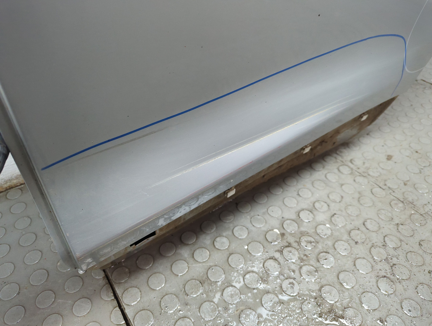 Дверь задняя левая