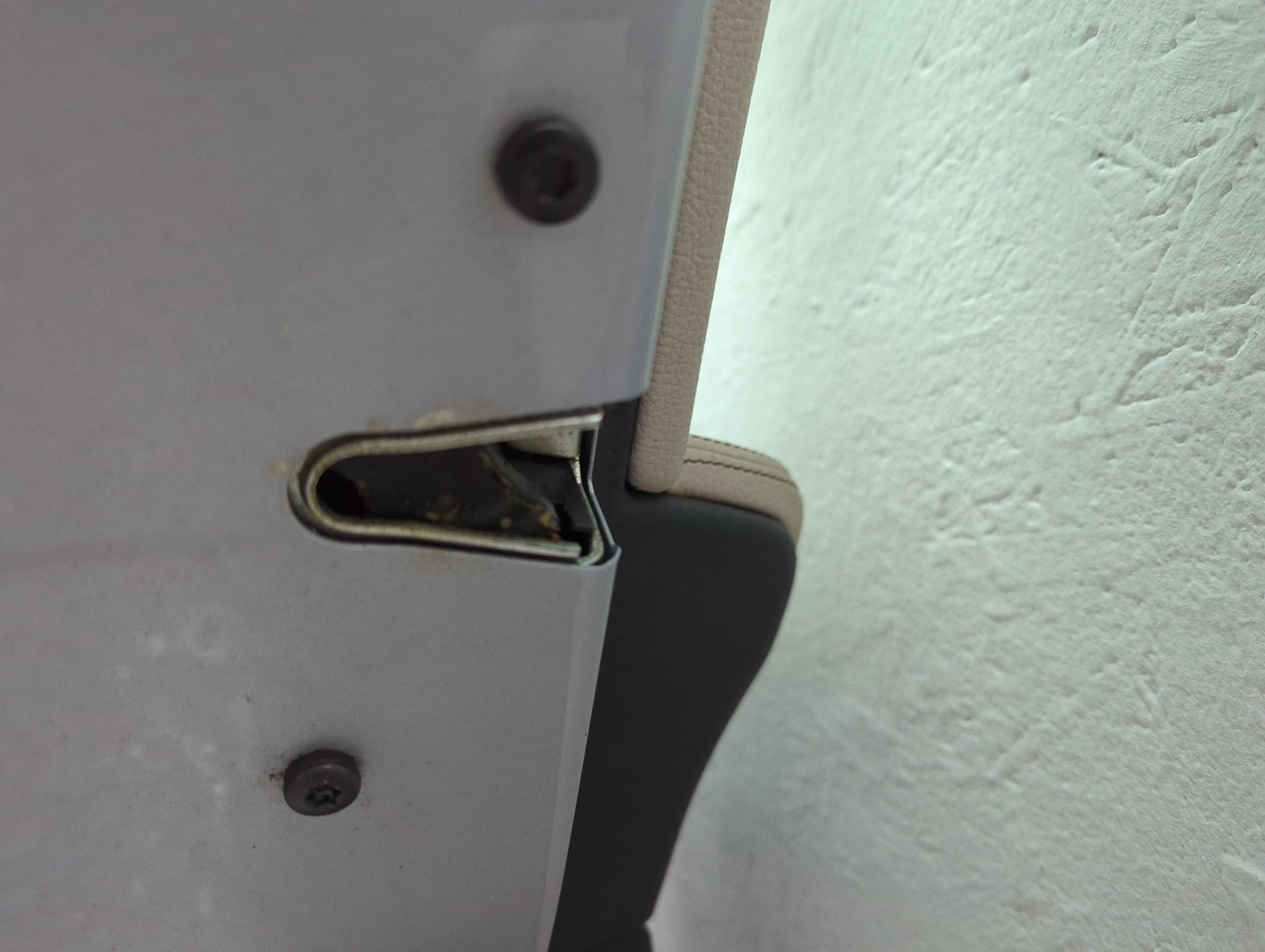 Дверь задняя левая