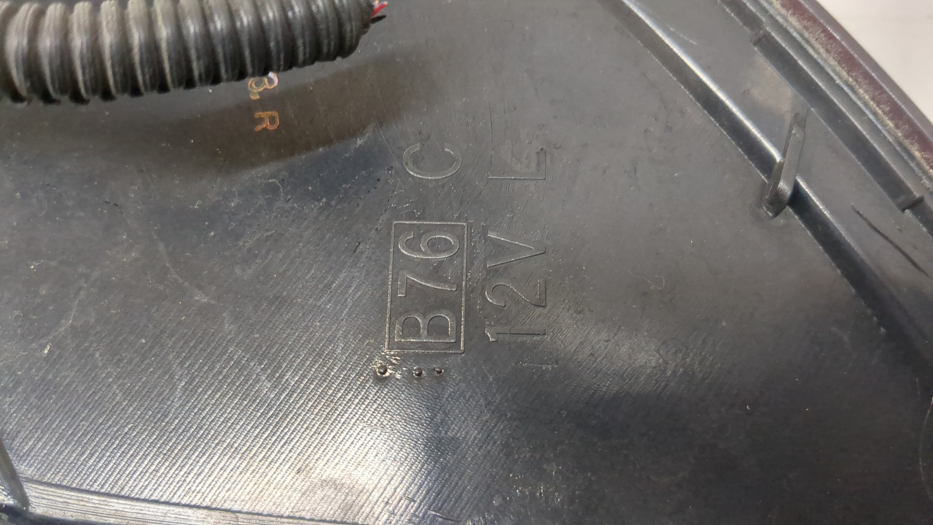 Фонарь задний левый