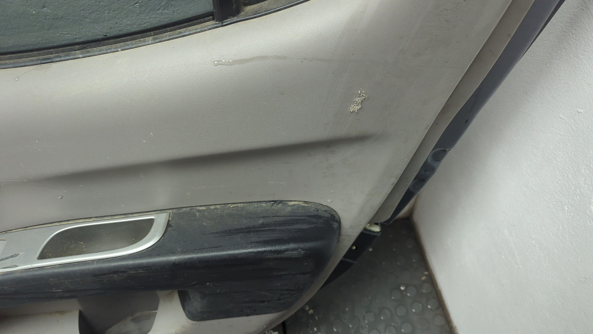 Дверь задняя правая