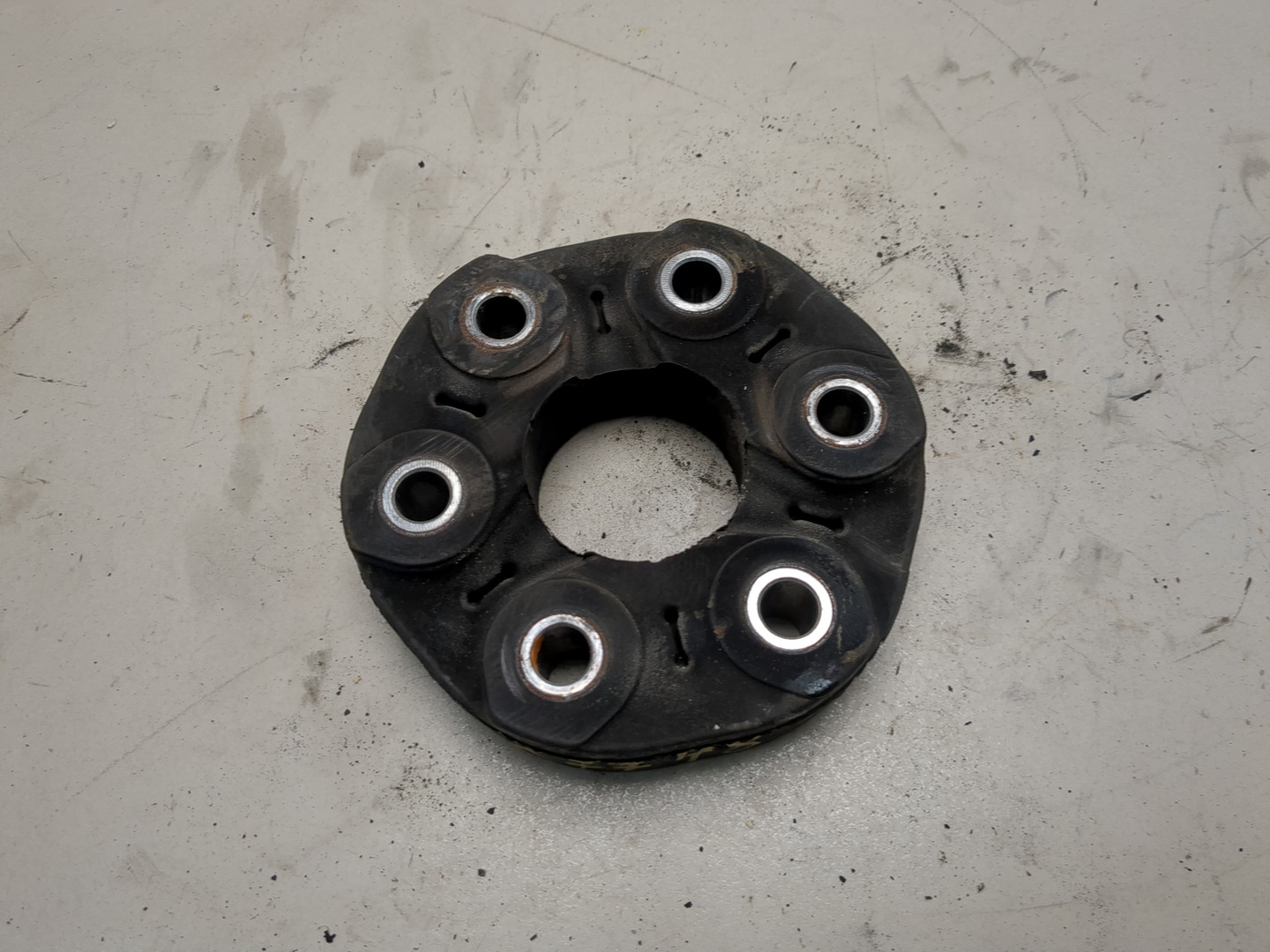 Муфта эластичная карданного вала