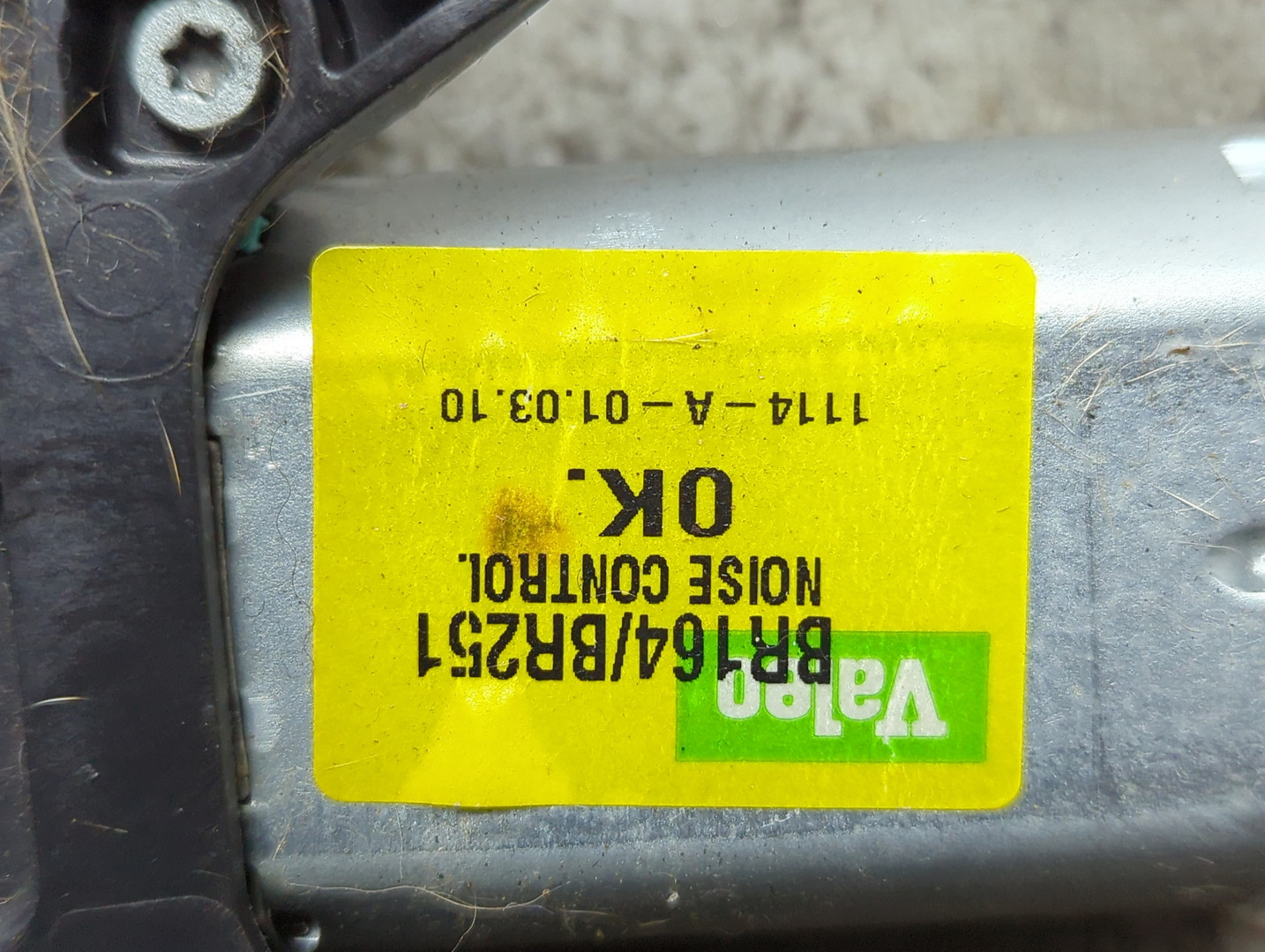 Моторчик стеклоочистителя задний