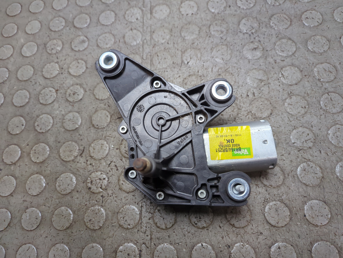 Моторчик стеклоочистителя задний