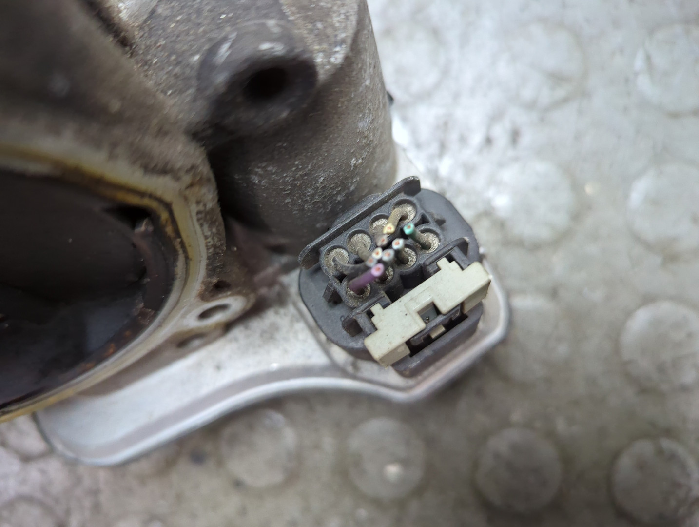 Заслонка дроссельная электрическая