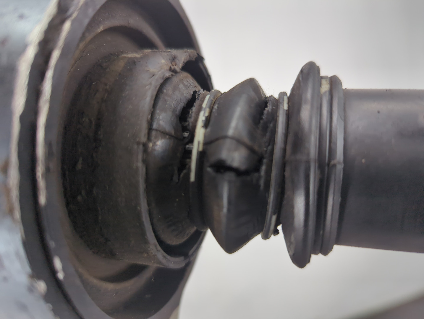 Вал карданный задний